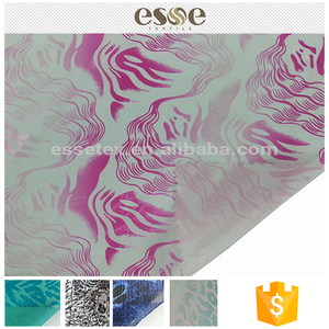 Tissé doux femmes de bonne qualité <span class=keywords><strong>en</strong></span> mousseline de soie imprimé spun poly tricot prix par mètre, poly filé tissu <span class=keywords><strong>pour</strong></span> vêtements - Product Image 2