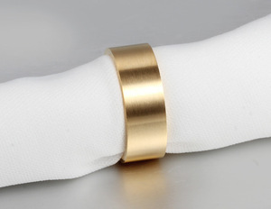 Latest Saudi Jewelry Cheap <strong>Thumb</strong> Custom Men <strong>Women</strong> Couple Stainless Steel Gold Plated Wedding Engagement <strong>Ring</strong> - Product Image 5