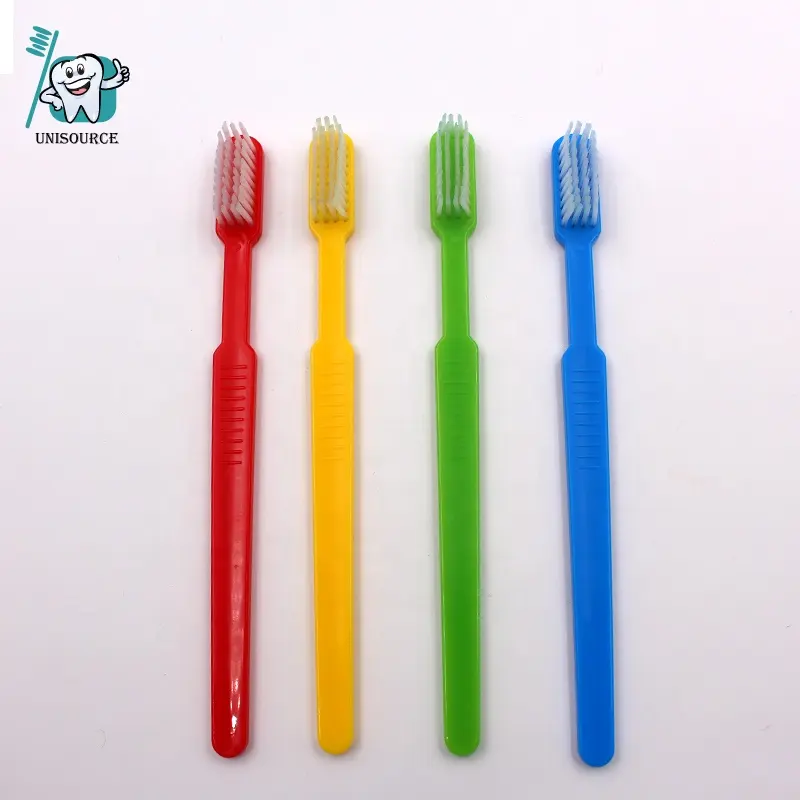 Colorful Handle Pre- pasted Disposable Hotel Toothbrush