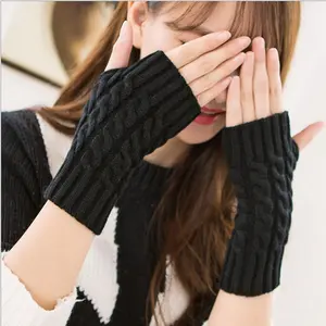便宜批发女性手腕保暖羊毛编织手套冬季半无指手套
