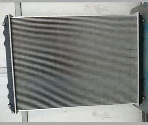 Nouveau radiateur BHTD0635 Freightliner M2 et Columbia - Product Image 2
