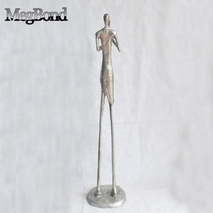 Grande figurine de saxophoniste en fonte d'aluminium, statue de musicien en métal durable, sculpture à des fins décoratives - Product Image 5