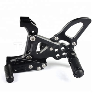 CNC Billet In Lega di Alluminio Regolabile Posteriore set Pedane Per <span class=keywords><strong>Ducati</strong></span> <span class=keywords><strong>1199</strong></span> <span class=keywords><strong>Panigale</strong></span> R - Product Image 4