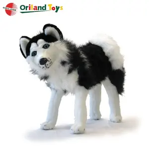 Yumuşak dolması gerçekçi gerçekçi uzun saç beyaz siyah kurt peluş oyuncak hayvan