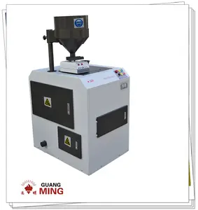 El mineral de hierro trituradora de rodillos con dispositivo de alimentación automática