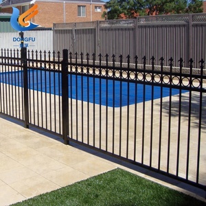 Clôture en acier galvanisé revêtu de PVC antirouille, design de <span class=keywords><strong>grille</strong></span> de clôture de limite de terrain - Product Image 4