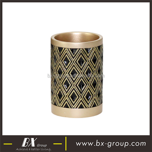 BX Gruppo popolare d'oro 6 pz polyresin accessori da bagno set con cestino