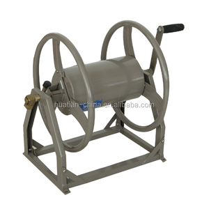 Enrouleur de tuyau <span class=keywords><strong>d</strong></span>'arrosage mural TC4702A robuste à enroulement automatique pour jardin extérieur et rangement mural - Product Image 1