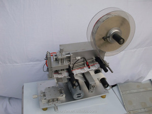MT60 Semi-auto Square <strong>Rectangle</strong> <strong>Bottle</strong> <strong>Labeling</strong> <strong>Machine</strong> with Pedal Switch