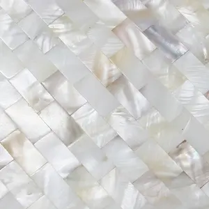 批发价格玻璃马赛克墙装饰流行手工白色贝壳马赛克瓷砖为马来西亚市场