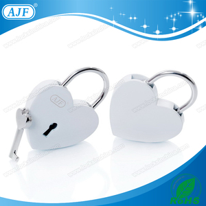 TUV pasado AJF 2016 <span class=keywords><strong>el</strong></span> más nuevo producto popular de brillante color blanco deseo love lock corazón, Liebesschloss, cadenas - Product Image 2
