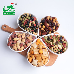 Mezcla de Frutos Secos y Frijoles, Bocadillo de Frijoles de Soya Tostados y Crujientes - Product Image 1