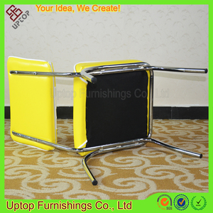 Ensemble de table et de chaises de salle à manger rétro de style américain des années 50, ensemble de meubles de restaurant jaune - Product Image 6