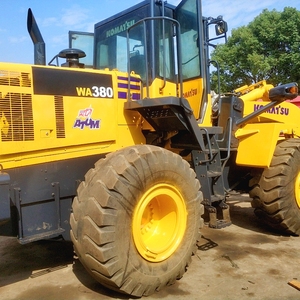 Gran oferta, cargadora frontal de ruedas Komatsu con carga nominal de 6 toneladas, componentes del núcleo del motor en buenas condiciones, usada, al por mayor - Product Image 1