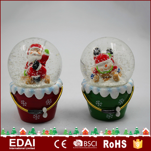 Gros neige boule de l'eau seau de noël neige globes en gros - Product Image 1