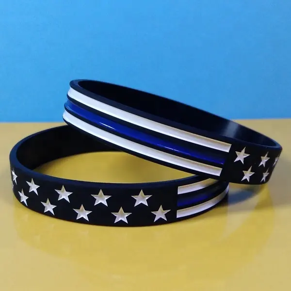 얇은 파란색 라인 실리콘 팔찌 Debossed 및 색상 채워진 미국 국기 실리콘 팔찌