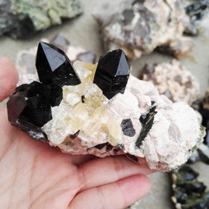 Baguettes de cristal en Quartz noir naturel, 50 pièces, spécimen - Product Image 3