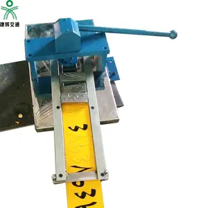 Nummerplaat Making Machine Handleiding Persmachine Hydraulische Emboss Machine - Product Image 1