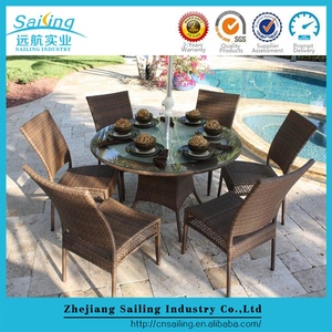 Elegantes diseños de <span class=keywords><strong>muebles</strong></span> de caña de patio Juegos de liquidación Mesas redondas de comedor y sillas Venta - Product Image 3