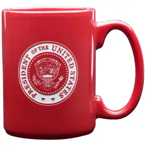 Caneca de café de cerâmica vermelha com logotipo lixado para mercado do reino unido