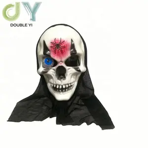 Großhandel Halloween Tricky Requisiten Horrible Masken Grimasse One-Eyed Drachen Vampire Kopf Maske