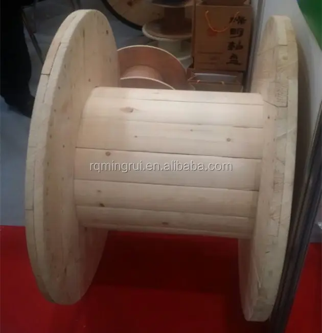 Trattato termicamente cavi di legno tamburo della bobina