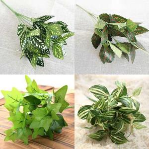 Hierba artificial verde Plantas de plástico Arbusto de hojas Verdor artificial Hojas tropicales para <span class=keywords><strong>el</strong></span> hogar Decoración de la boda Suministros para fiestas - Product Image 2
