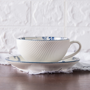 <span class=keywords><strong>Service</strong></span> de table en céramique <span class=keywords><strong>bleu</strong></span> <span class=keywords><strong>et</strong></span> <span class=keywords><strong>blanc</strong></span> avec assiette, produit en porcelaine durable, catégorie de produits - Product Image 4