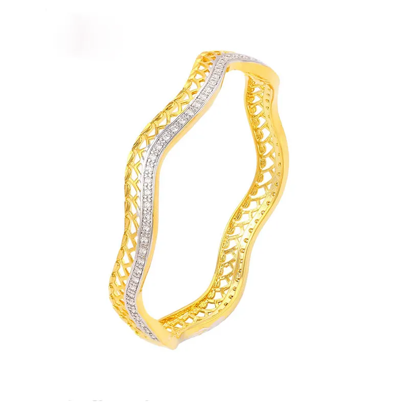 مجوهرات xuping جديد أزياء غير النظامية شكل الذهب مطلي الزركون صفعة سوار الإسورة