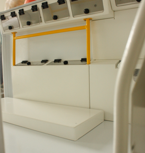 Cloison de séparation pour ambulance en aluminium ABS pour fourgon Sprinter - Product Image 3