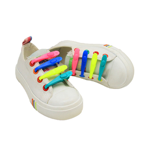 Bambini/adulti Tieless elastico in Silicone senza cravatta <span class=keywords><strong>lacci</strong></span> delle <span class=keywords><strong>scarpe</strong></span> in gomma impermeabile <span class=keywords><strong>lacci</strong></span> delle <span class=keywords><strong>scarpe</strong></span> da corsa piatti per <span class=keywords><strong>scarpe</strong></span> da ginnastica <span class=keywords><strong>scarpe</strong></span> da tavola - Product Image 4