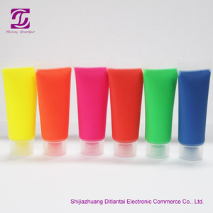 สีเพ้นท์ตัวเรืองแสงในที่มืด ปลอดภัย ไม่ระเหย ไม่เป็นอันตรายต่อร่างกาย - Product Image 6