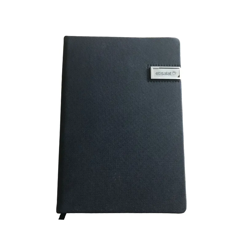 Groothandel A5 Size Hoge Kwaliteit PU Lederen Notebook met metalen USB Flash Drive