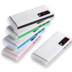 Kapasitas Tinggi Portabel OEM Power Bank dengan Layar Digital Kuat Senter Power Bank 15000 MAh