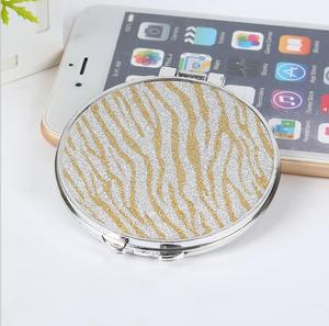 Specchio per il trucco pieghevole rotondo alla moda personalizzato piccolo specchietto per cosmetici novità Idea regalo - Product Image 4