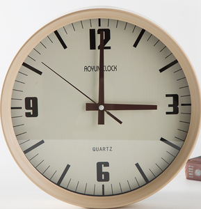 Nouveau design <span class=keywords><strong>horloge</strong></span> murale de style simple, articles de maison <span class=keywords><strong>horloge</strong></span> murale décoration et <span class=keywords><strong>horloge</strong></span> murale <span class=keywords><strong>en</strong></span> <span class=keywords><strong>bois</strong></span> de forme <span class=keywords><strong>ronde</strong></span> pour salon - Product Image 2