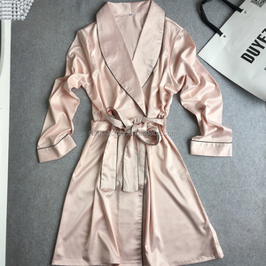 Logo personalizzato di lusso delle donne casa vestaglia elegante raso accappatoio per estate abbigliamento da notte <span class=keywords><strong>Sexy</strong></span> <span class=keywords><strong>sposa</strong></span> e damigella di colore solido - Product Image 5