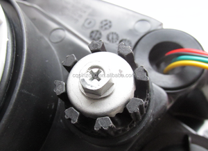 Faro Anteriore Destro Aftermarket per Suzuki <span class=keywords><strong>SX4</strong></span> OEM 35100-56K20-000 - Product Image 2