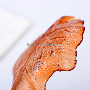أطباق زجاجية بتصميم جديد للزينة على شكل ورقة شجر لحفلات الزفاف - Product Image 5