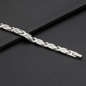 2025 precio de fábrica AliBaba en <span class=keywords><strong>España</strong></span> Festival titanio joyería deportes pulsera magnética - Product Image 6