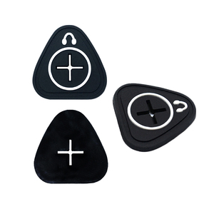 Piccoli Patch in PVC Morbido con Foro per Auricolari, Ricamati, Ecologici, Personalizzabili per Regali Promozionali e Aziendali - Product Image 2