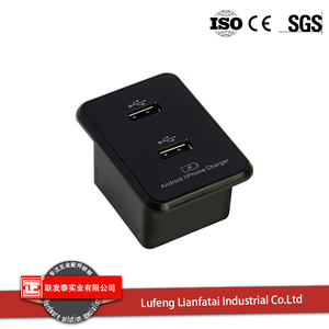 Doppia interfaccia USB accessori per mobili al caricatore intelligente - Product Image 1