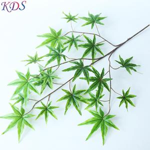 Hojas artificiales de plástico verde de alta calidad, hojas verdes de arce para árbol, plantas artificiales - Product Image 2