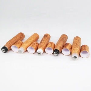 Venta al por mayor Venta de Lujo 5ml 10ml 15ml Rollo de vidrio vacío en botella <span class=keywords><strong>para</strong></span> aromaterapia perfume Aceite facial Crema <span class=keywords><strong>para</strong></span> <span class=keywords><strong>los</strong></span> <span class=keywords><strong>ojos</strong></span> aceite esencial - Product Image 2