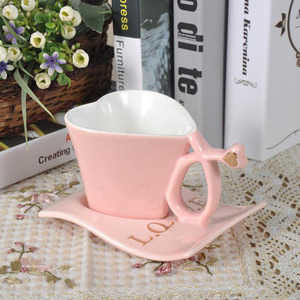 Zogift <span class=keywords><strong>Tazza</strong></span> in Ceramica Creativa <span class=keywords><strong>a</strong></span> <span class=keywords><strong>Forma</strong></span> <span class=keywords><strong>di</strong></span> <span class=keywords><strong>Cuore</strong></span> per Coppie 200ml Set <span class=keywords><strong>Tazza</strong></span> e Piattino per Tè Rosso Pomeridiano e Caffè - Product Image 1