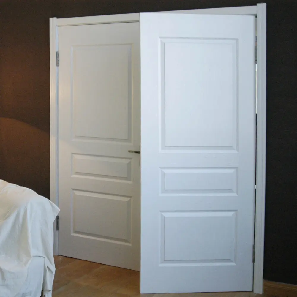 事前に掛けられた白い下塗りのインテリアHDF成形ドア