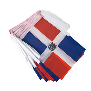 Bandera de banderines de diferentes tamaños y formas para decoración del hogar