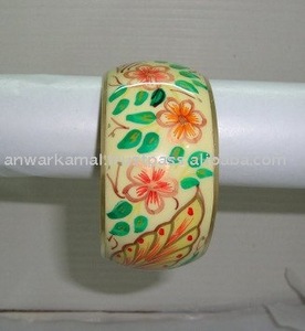 Brazalete de latón de alta calidad de estilo único con diseño de flores - Product Image 4