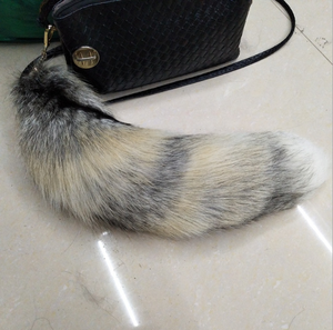 <span class=keywords><strong>Fairy</strong></span> <span class=keywords><strong>Tail</strong></span> Porte-clés Véritable Fourrure Peau Fourrure Porte-clés Pendentif Véritable Queues De Fourrure De Renard En Gros - Product Image 2
