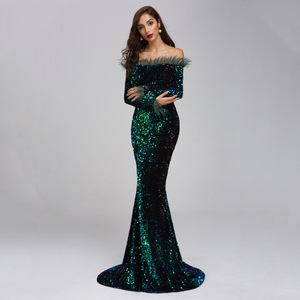 Abito con Spalle Scoperte Vendita Calda 2020, Vestito a Maniche Lunghe con Piume e Paillettes, Abito da Cerimonia Lungo fino a Terra - Product Image 2